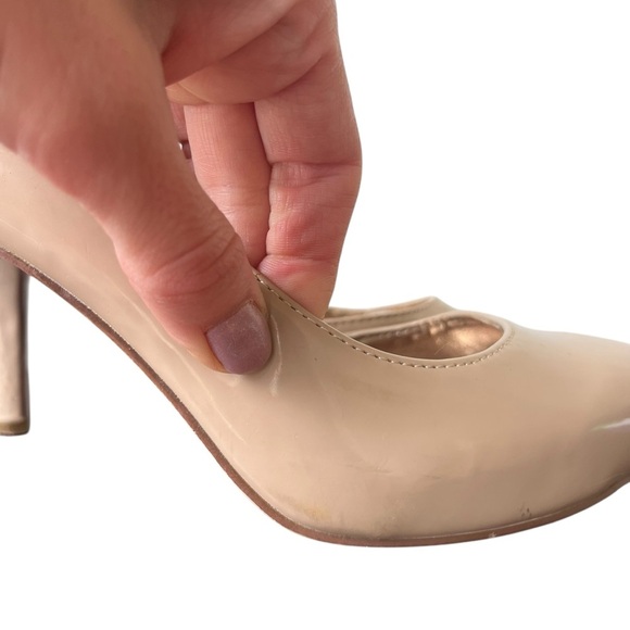 Madden Girl Nude patent leather heels | classic round toe pumps size 7 | 3.5” - Picture 5 of 12
